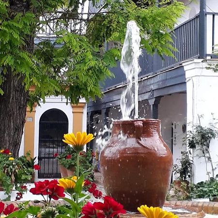 Andalusian Courtyard Apartment Seville Exterior photo
