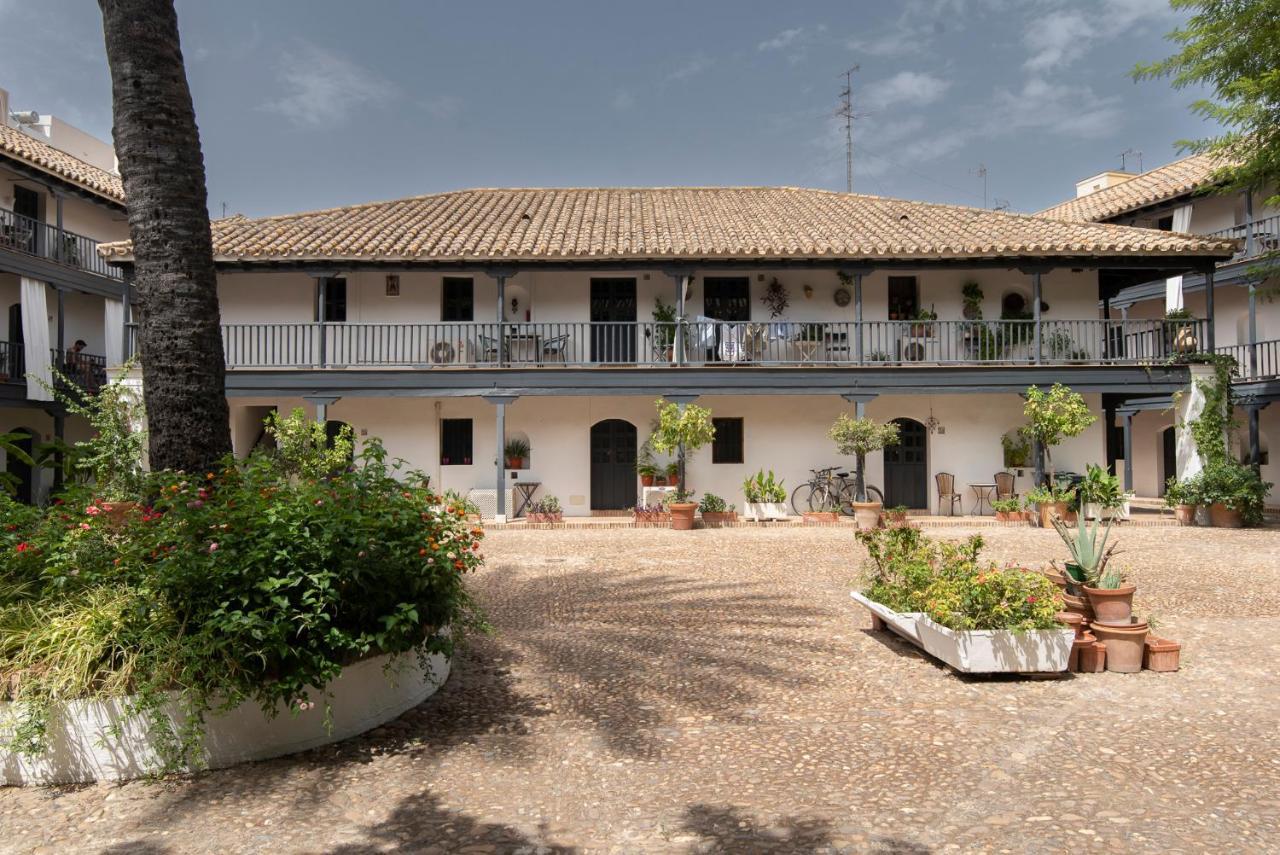 Andalusian Courtyard Apartment Seville Exterior photo