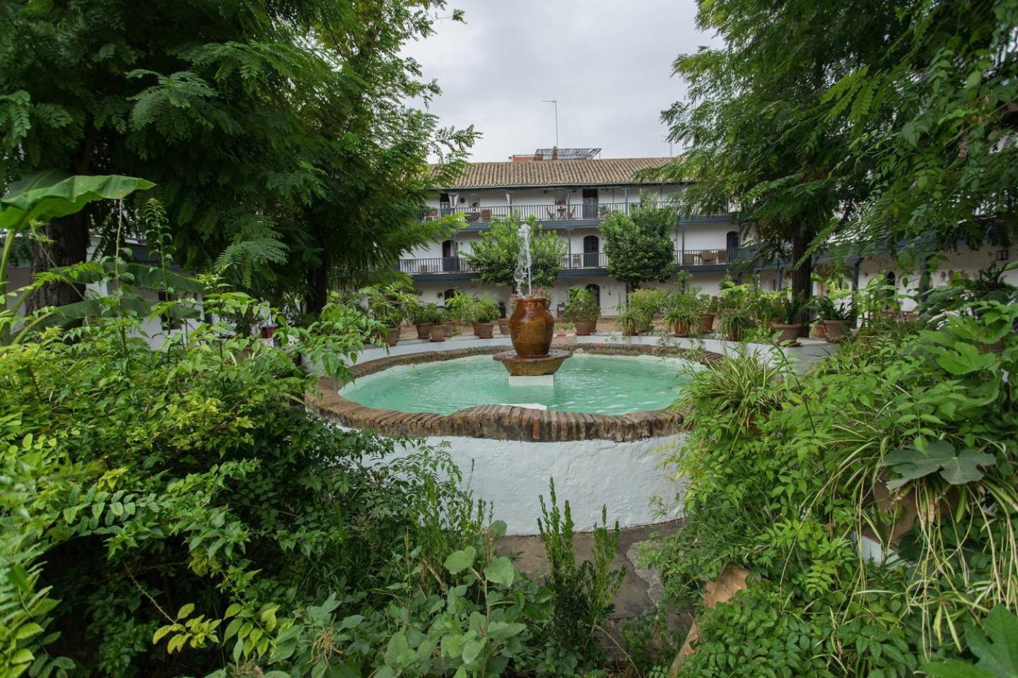Andalusian Courtyard Apartment Seville Exterior photo