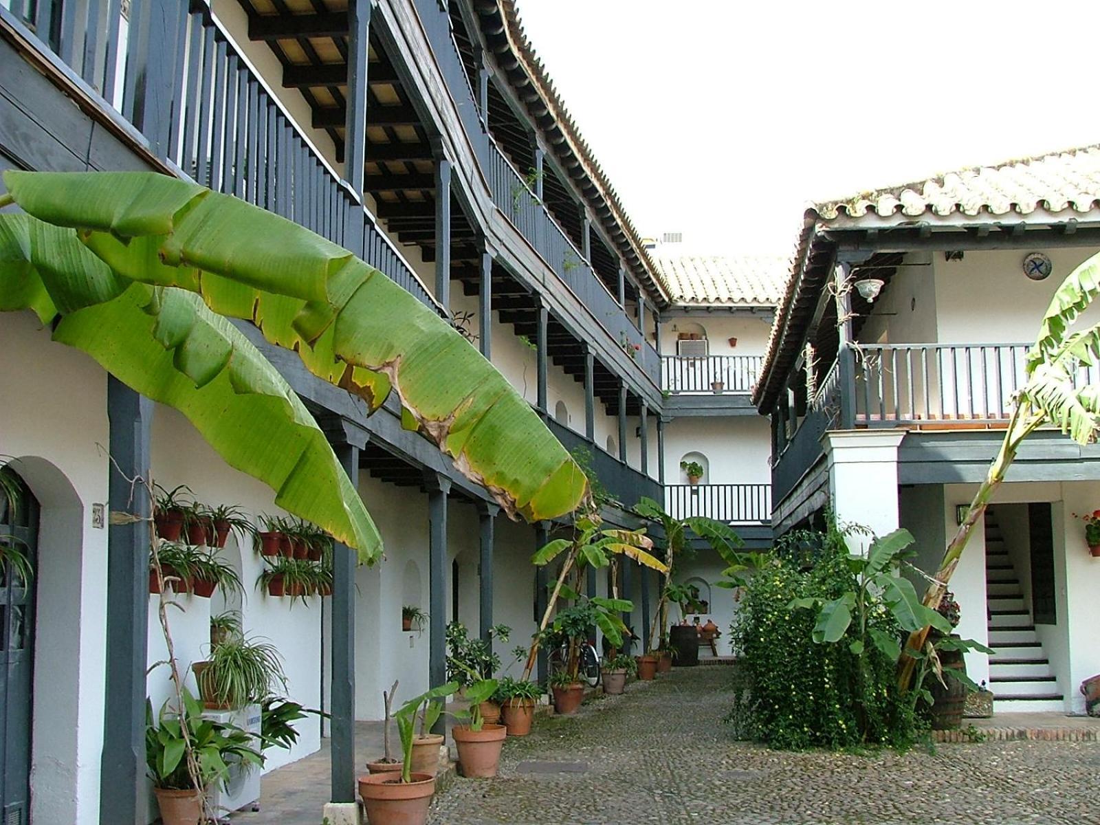 Andalusian Courtyard Apartment Seville Exterior photo