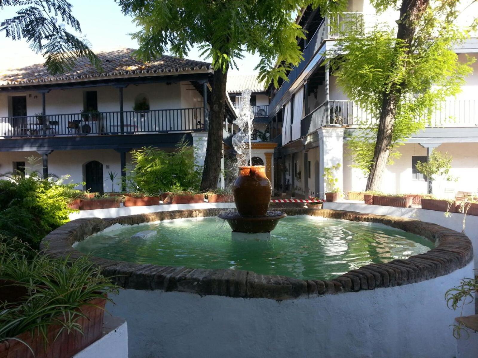 Andalusian Courtyard Apartment Seville Exterior photo