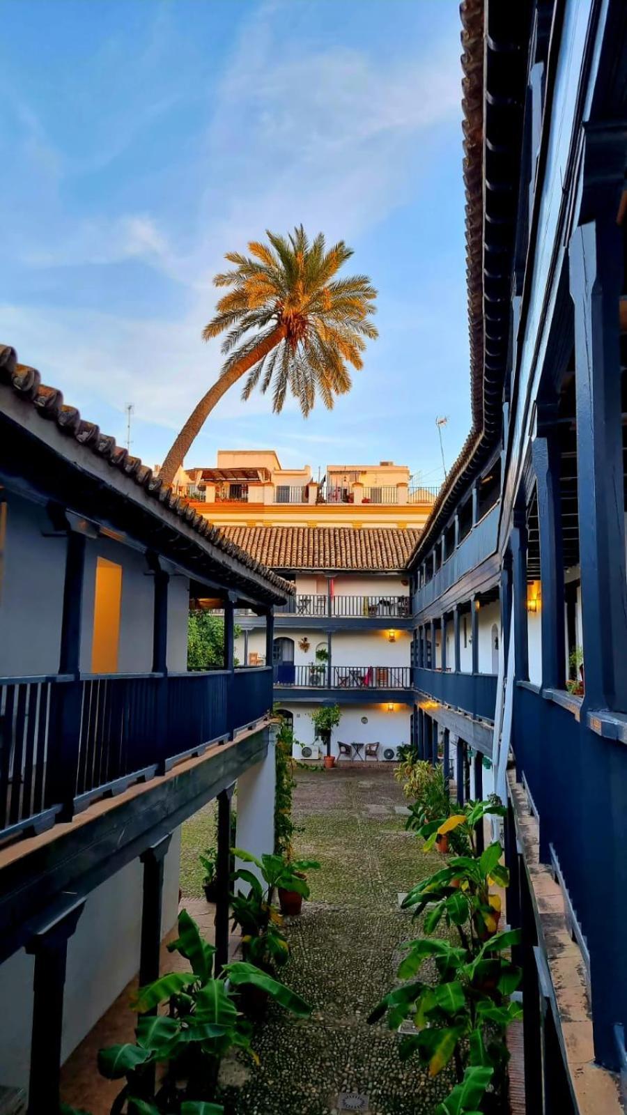 Andalusian Courtyard Apartment Seville Exterior photo