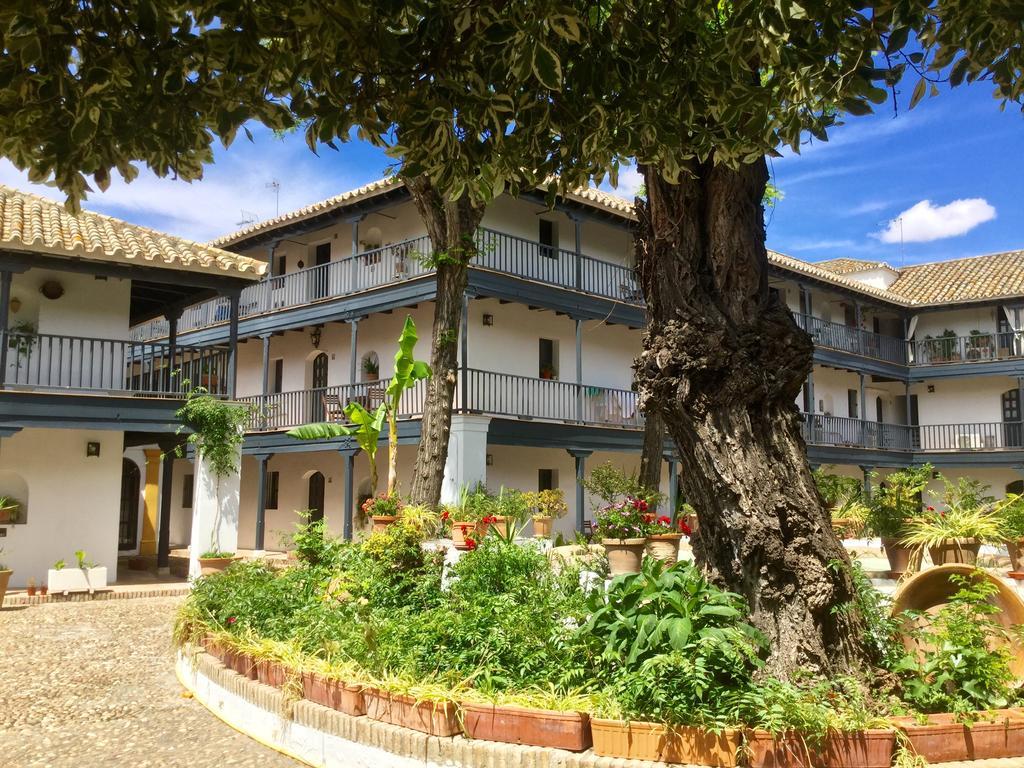 Andalusian Courtyard Apartment Seville Exterior photo