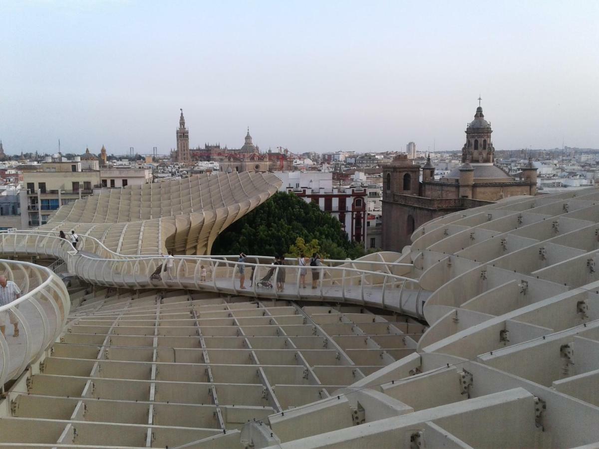 Andalusian Courtyard Apartment Seville Exterior photo